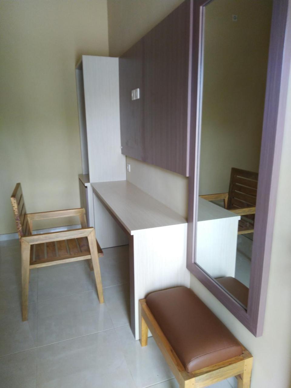 R3 Brawijaya Homestay Баньювангі Екстер'єр фото